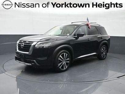 Used 2023 Nissan Pathfinder Platinum