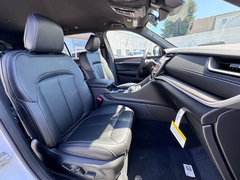 New 2026 Jeep Grand Cherokee L Limited AWD/4WD image 19