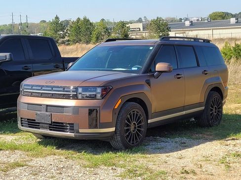 Used 2024 Hyundai Santa Fe Limited image 3