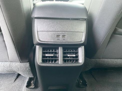 Used 2025 Chevrolet Equinox LT FWD image 26