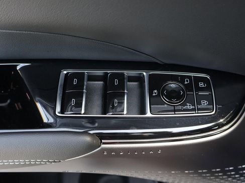 New 2025 Cadillac Lyriq Sport image 11