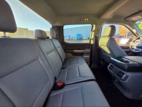 New 2025 Ford F150 Lightning Flash AWD/4WD image 31