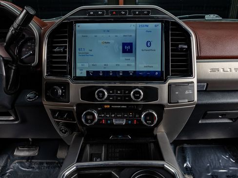 Used 2022 Ford F250 Platinum w/ FX4 Off-Road Package image 24