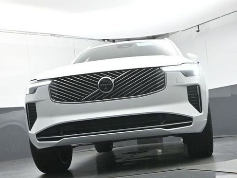 Used 2026 Volvo XC90 B6 Ultra image 35