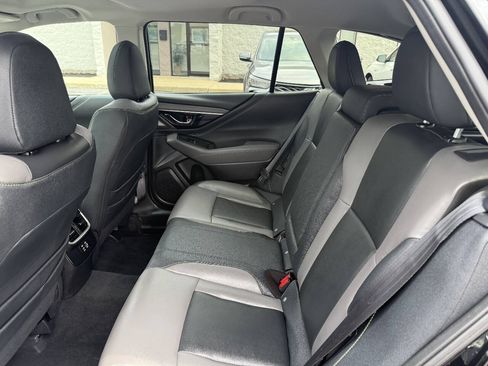 Used 2025 Subaru Outback Onyx Edition w/ Popular Package #2 AWD/4WD image 18