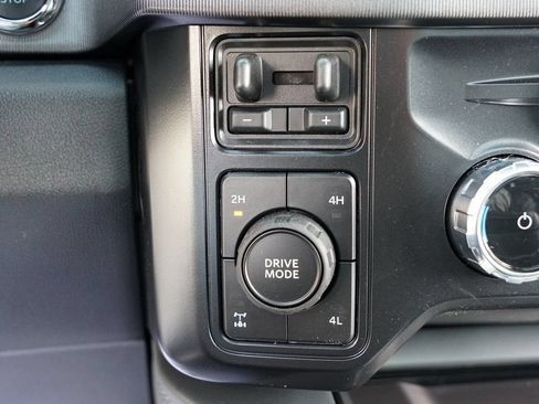 Used 2026 Ford F350 Platinum AWD/4WD image 34