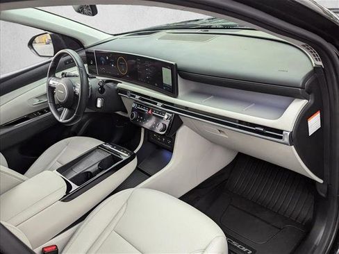 Certified 2025 Hyundai Tucson Limited image 22