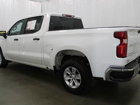 Used 2021 Chevrolet Silverado 1500 W/T w/ WT Value Package AWD/4WD image 8
