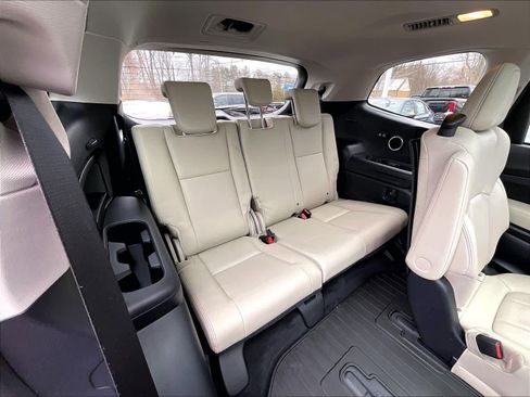 Used 2023 Subaru Ascent Limited w/ Technology Package image 17