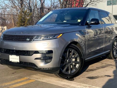 Used 2025 Land Rover Range Rover Sport image 1