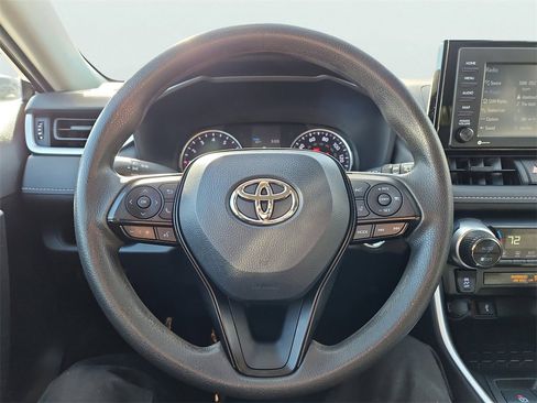 Used 2022 Toyota RAV4 XLE image 27