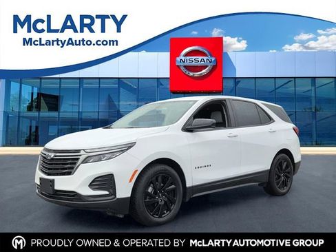 Used 2024 Chevrolet Equinox LS w/ LS Convenience Package FWD image 1