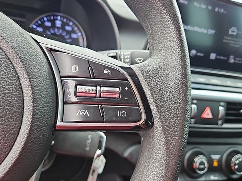 Used 2023 Kia Forte LXS FWD image 18