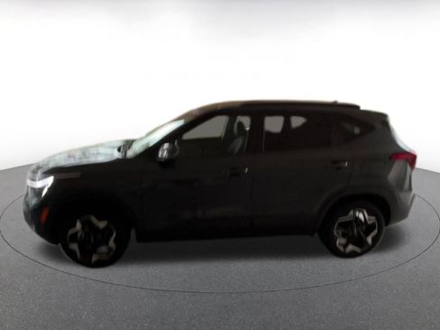 Used 2025 Kia Seltos S FWD image 9