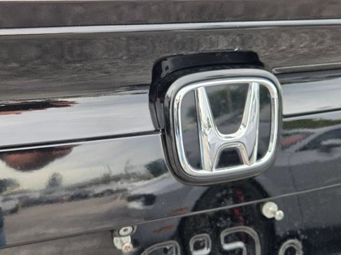 Used 2016 Honda Civic Touring image 9