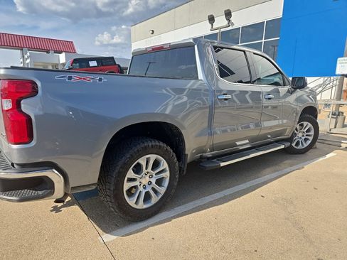 Used 2023 Chevrolet Silverado 1500 LTZ AWD/4WD image 4