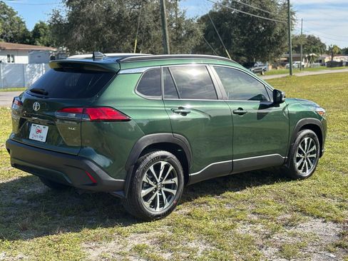 Used 2025 Toyota Corolla Cross XLE w/ Convenience Package image 6