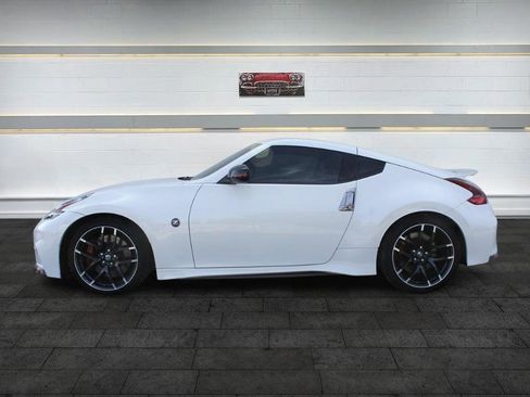 Used 2020 Nissan 370Z NISMO image 4