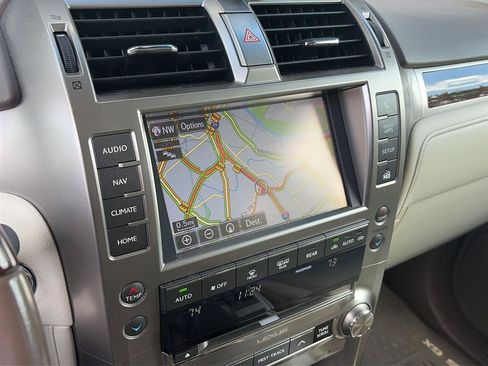 Used 2015 Lexus GX 460 w/ Premium Package AWD/4WD image 4
