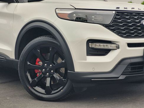 Used 2023 Ford Explorer ST w/ Equipment Group 401A AWD/4WD image 11