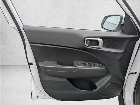 New 2026 Hyundai Venue SE image 21