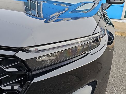 Used 2023 Honda CR-V Sport Touring image 9