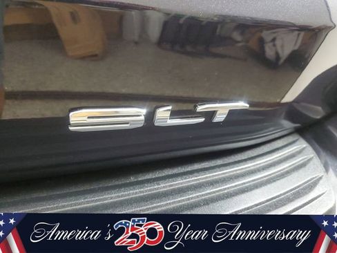 Used 2023 GMC Yukon SLT AWD/4WD image 6