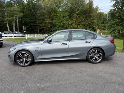 Used 2023 BMW 330e xDrive 330e xDrive w/ Premium Package image 3