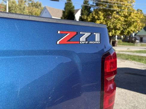 Used 2018 Chevrolet Silverado 1500 LT w/ All Star Edition image 9