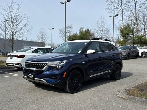 Used 2022 Kia Seltos Nightfall Edition image 1