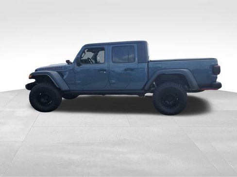 Used 2025 Jeep Gladiator Rubicon w/ Convenience Group AWD/4WD image 7