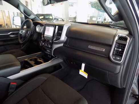 Used 2025 RAM 1500 Big Horn AWD/4WD image 25