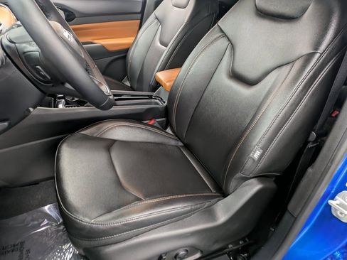 Used 2024 Jeep Compass Limited image 9