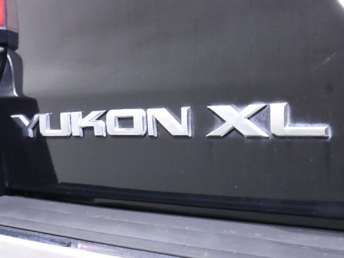 Used 2018 GMC Yukon XL Denali w/ Denali Ultimate Package AWD/4WD image 45