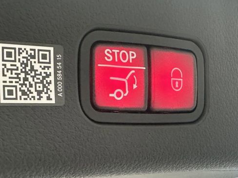 New 2026 Mercedes-Benz GLC 300 4MATIC image 24