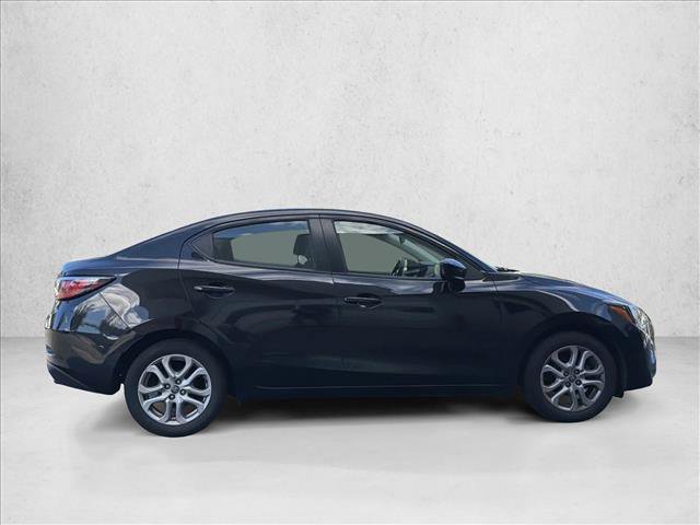 Used 2017 Toyota Yaris iA FWD image 3