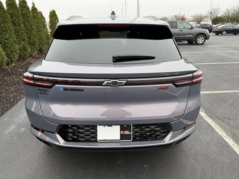 Used 2024 Chevrolet Equinox EV RS image 3