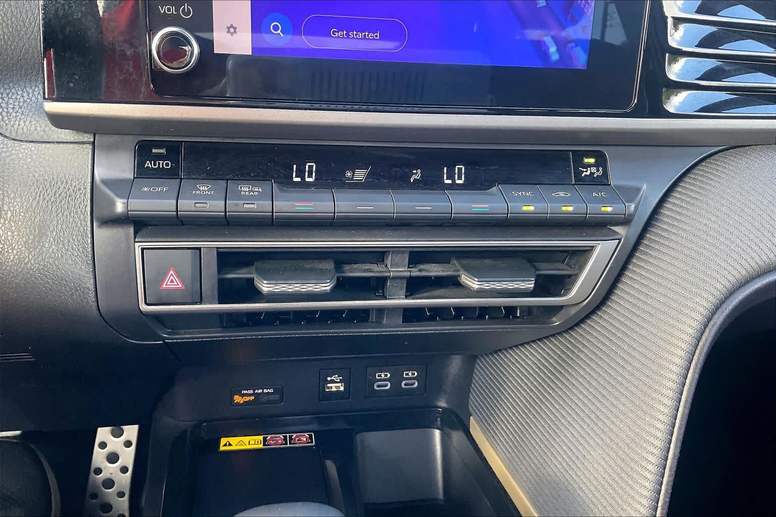 Used 2025 Toyota Camry SE FWD image 31