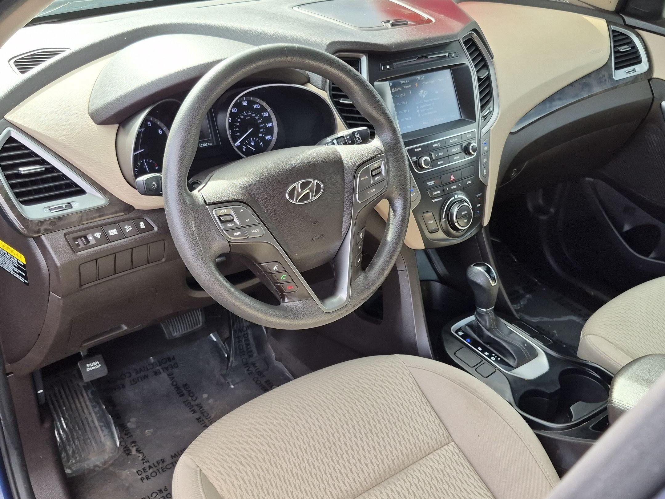 Used 2018 Hyundai Santa Fe SE FWD image 13