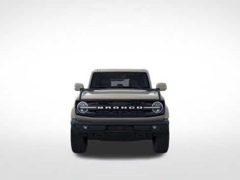 New 2025 Ford Bronco Outer Banks image 9