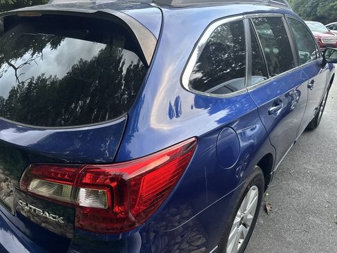 Used 2016 Subaru Outback 2.5i Premium AWD/4WD image 7