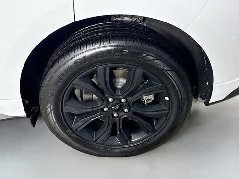 Used 2023 Ford Edge SE w/ Black Appearance Package image 28