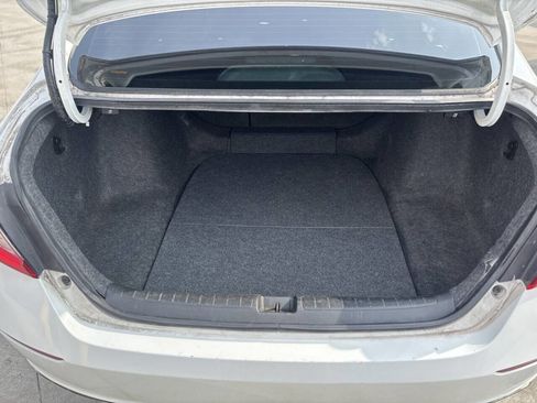 Used 2018 Honda Accord Sport image 14