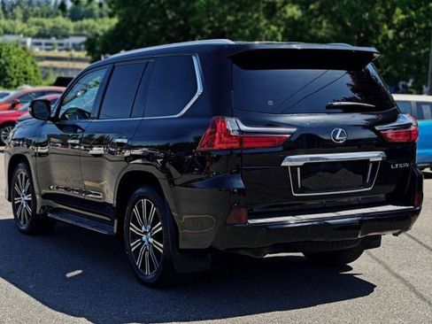 Used 2018 Lexus LX 570 4WD image 6