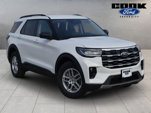 New 2026 Ford Explorer Active w/ Active Comfort Package RWD image 3