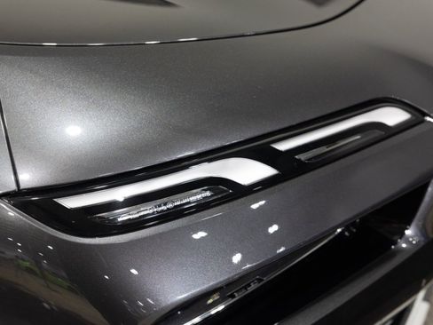 Used 2025 BMW i7 xDrive60 image 38