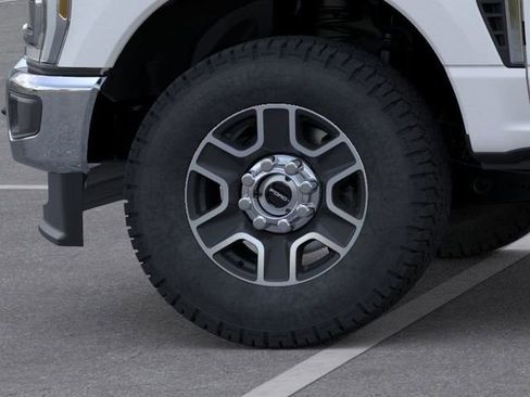 New 2026 Ford F250 Lariat w/ FX4 Off-Road Package image 19