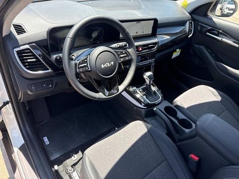 New 2026 Kia Seltos S FWD image 19