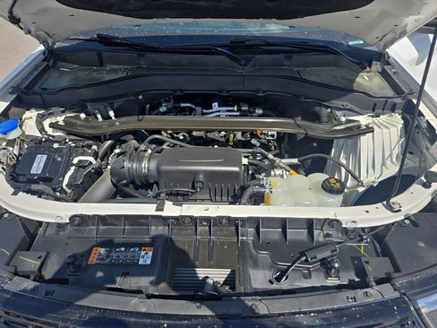 Used 2023 Ford Explorer Limited image 18