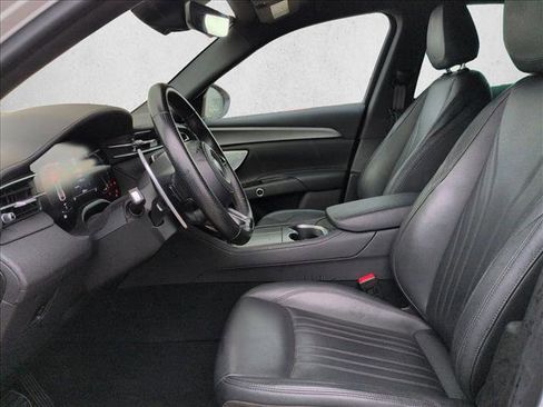 Used 2024 Maserati Grecale GT image 14